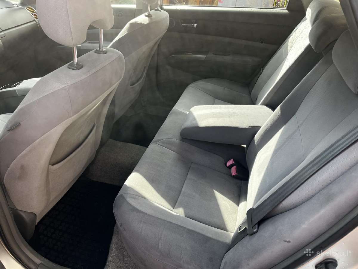 Automobilio Toyota Prius nuoma su Dujom 100 - nuotraukos Nr. 15