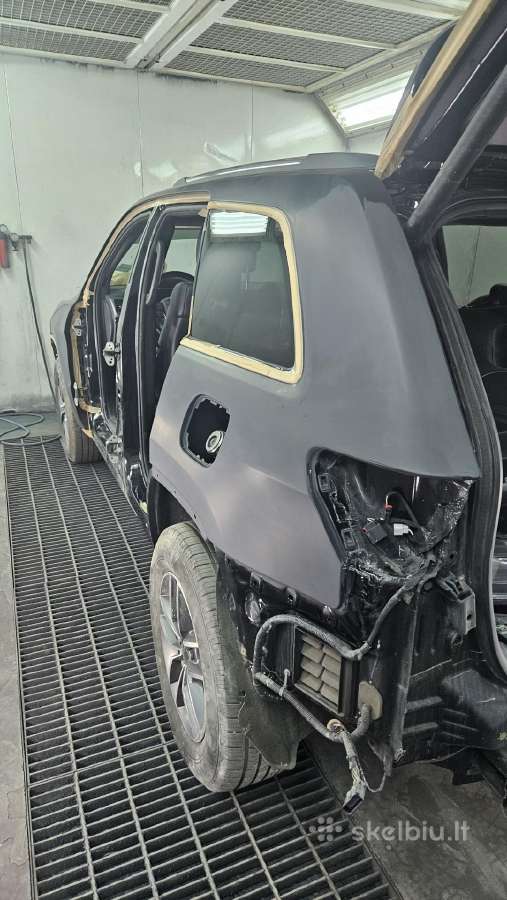 Darbas prie automobilių kėbulo ar važiuoklės - nuotraukos Nr. 2