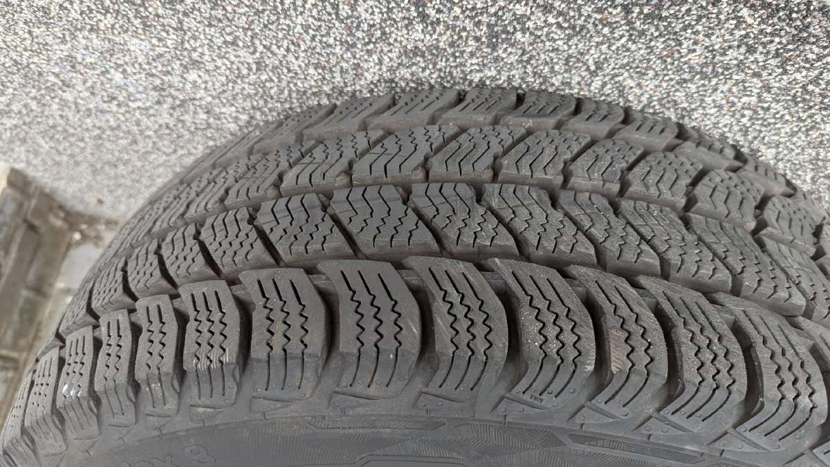 VW T5 ratlankiai su naujom m+s padangom. 10mm - nuotraukos Nr. 3
