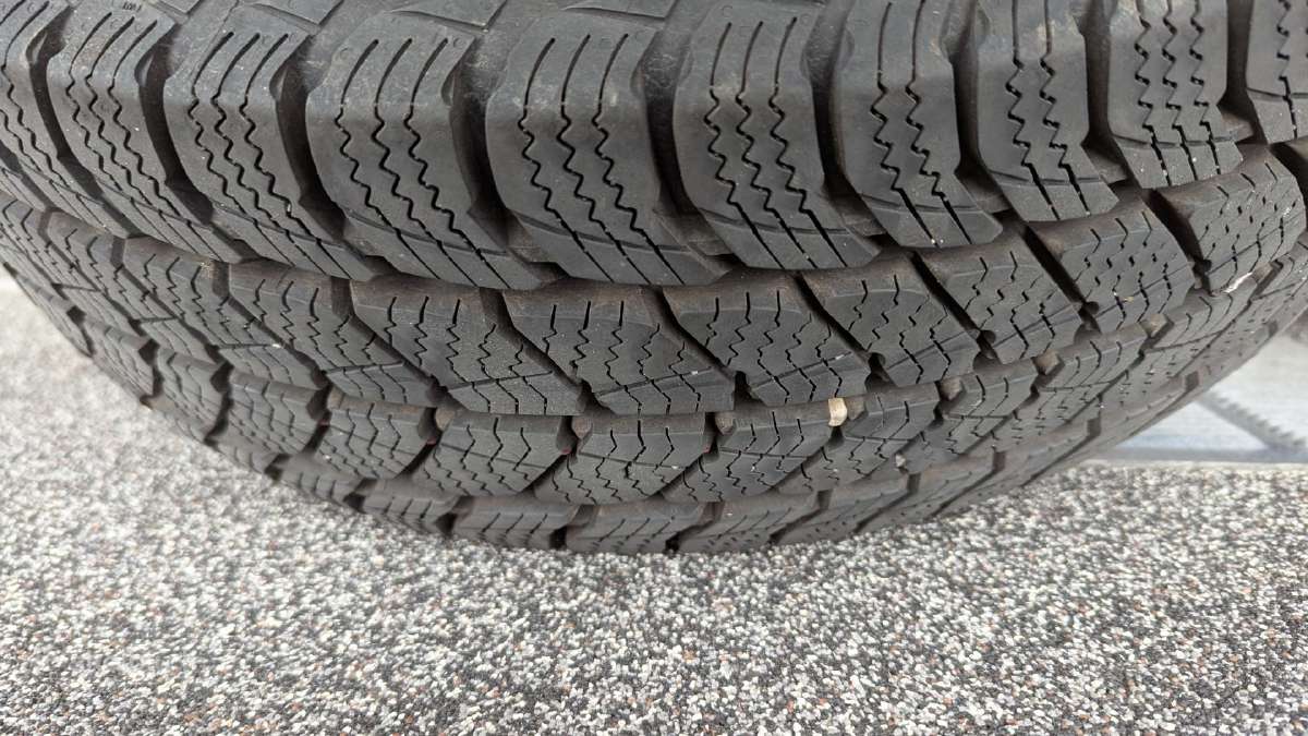 VW T5 ratlankiai su naujom m+s padangom. 10mm - nuotraukos Nr. 7