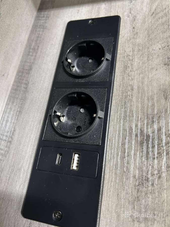 Lova su lentynomis, LED apšvietimu, Usb/type-c - nuotraukos Nr. 12