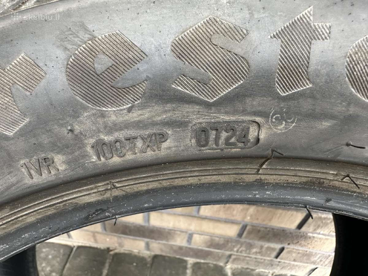 Parduodu dvi vasar padangas Firestone 275/45 R19 - nuotraukos Nr. 4