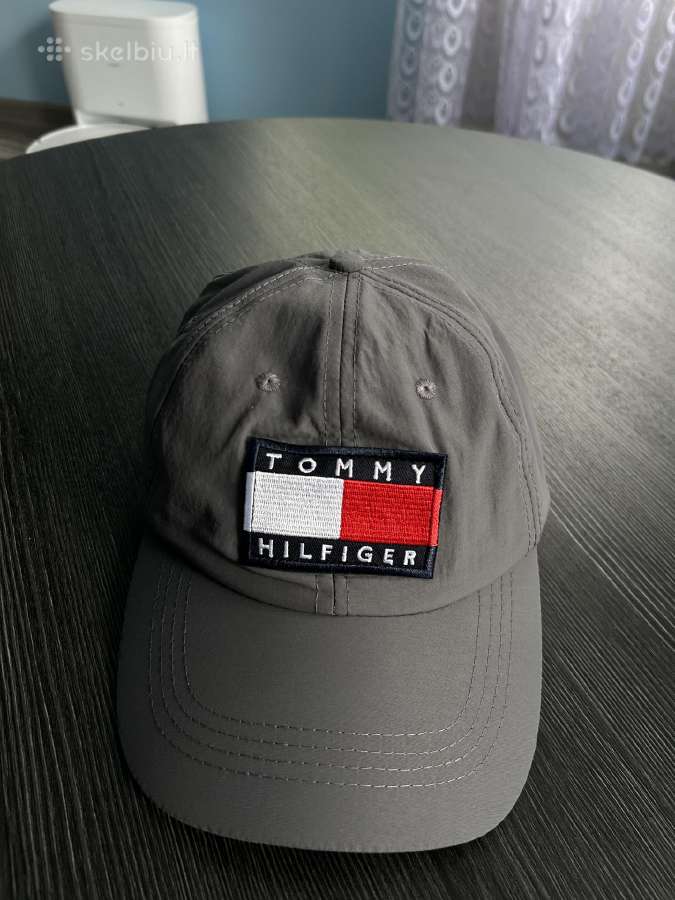 Tommy hilfiger kepure nuo saules - nuotraukos Nr. 7