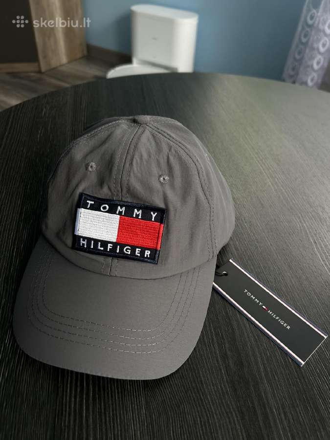 Tommy hilfiger kepure nuo saules - nuotraukos Nr. 8