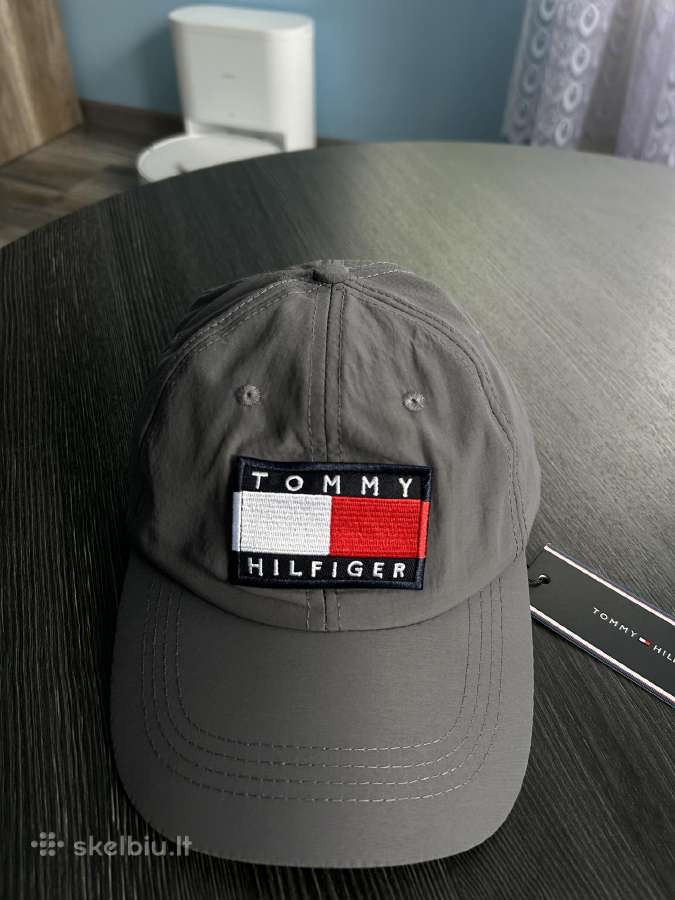 Tommy hilfiger kepure nuo saules - nuotraukos Nr. 9