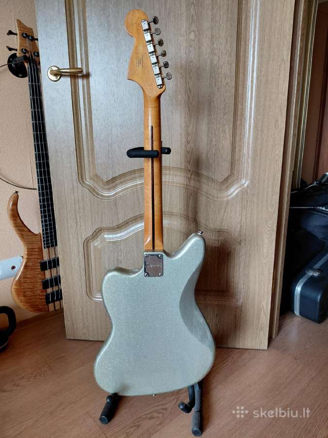 Elektrine gitara Squier Jaguar - nuotraukos Nr. 2