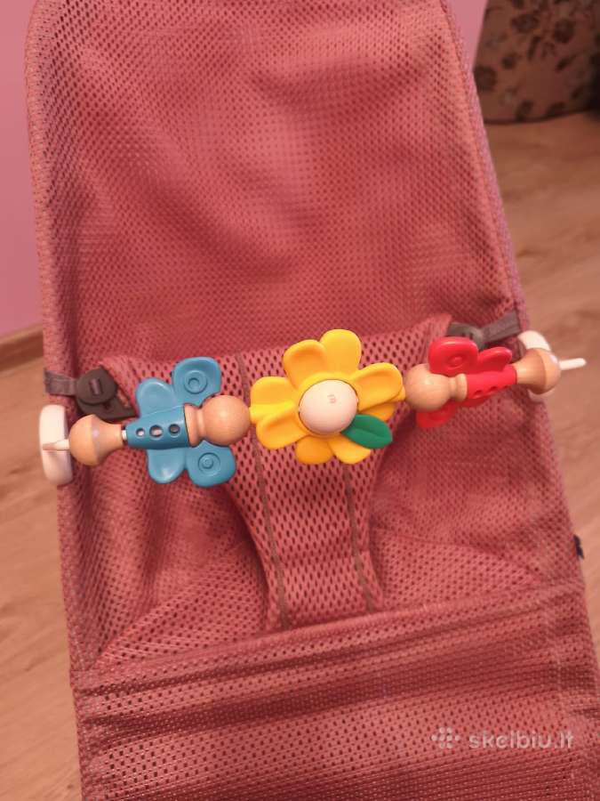 Parduodu gultuką Babybjorn su žaisliuku - nuotraukos Nr. 2