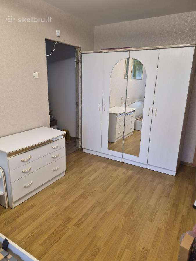 Parduodu spintą, lovą, komodą - nuotraukos Nr. 2