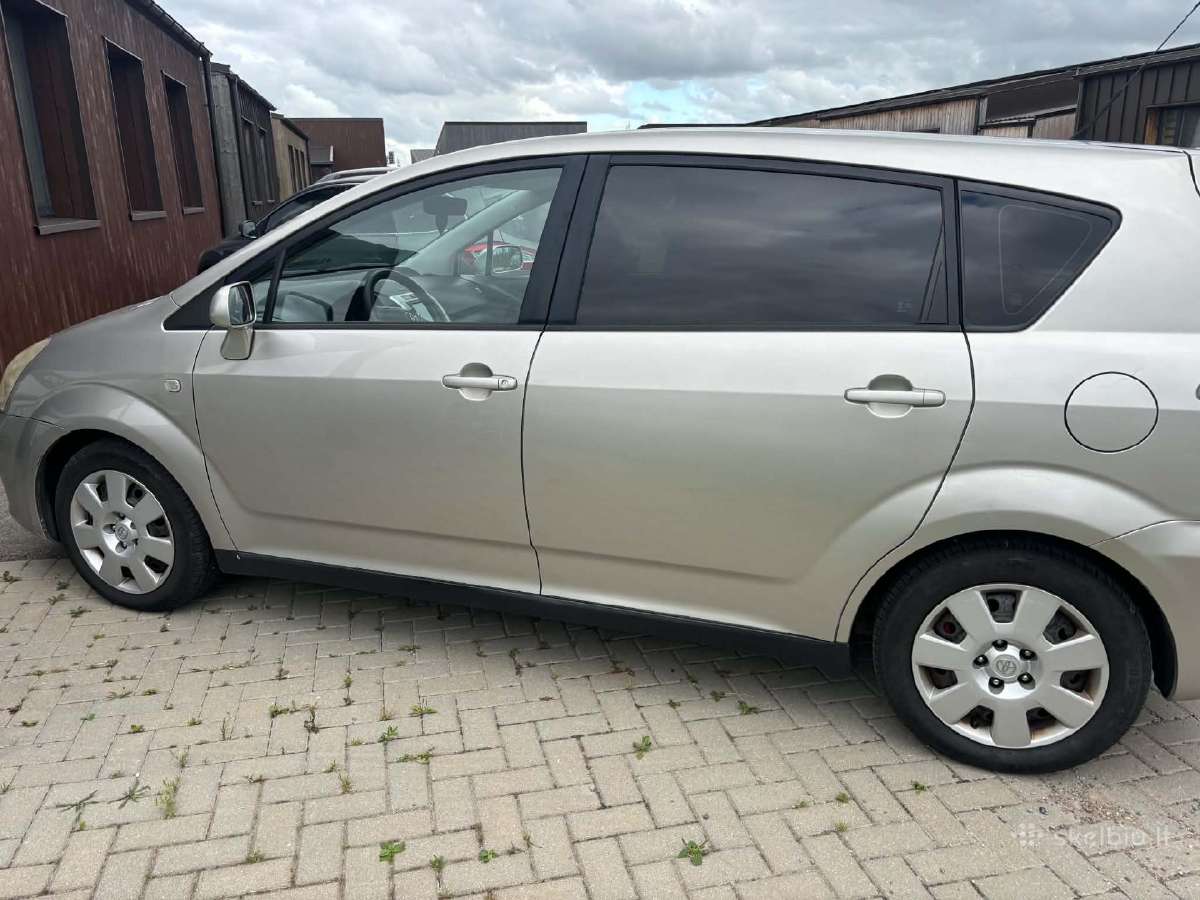 Toyota Corolla Verso - nuotraukos Nr. 3
