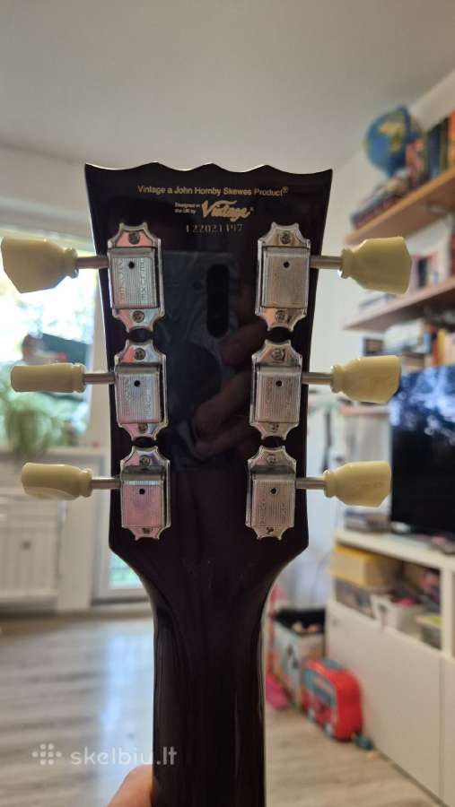 Vintage V100 gitara + amp - nuotraukos Nr. 8