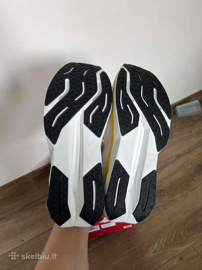 New Balance Fuelcell Propel V5 - nuotraukos Nr. 5