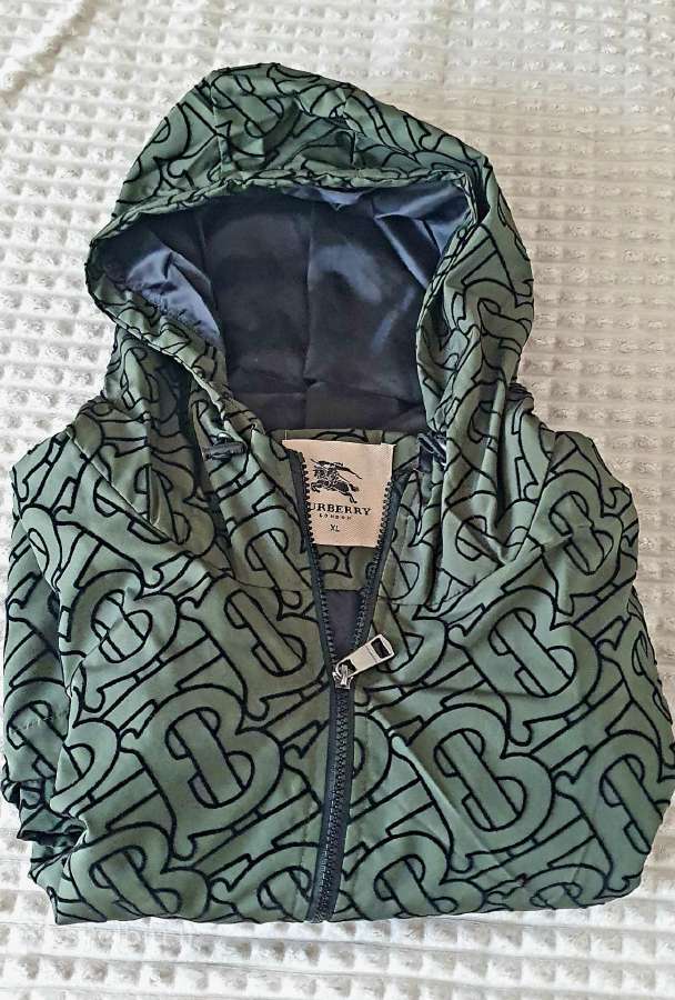Burberry nauja striuke - nuotraukos Nr. 2