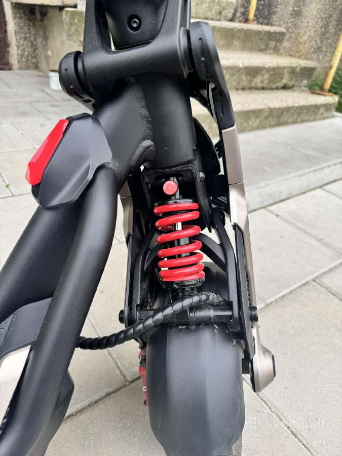 Elektrinis paspirtukas Segway Gt3 pro - nuotraukos Nr. 2