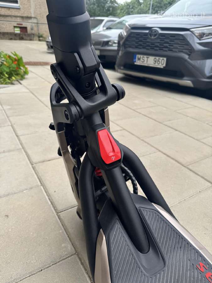 Elektrinis paspirtukas Segway Gt3 pro - nuotraukos Nr. 10