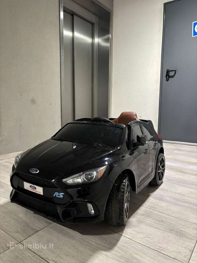 Elektromobilis vaikams Ford Focus RS, lakuotas juo - nuotraukos Nr. 2