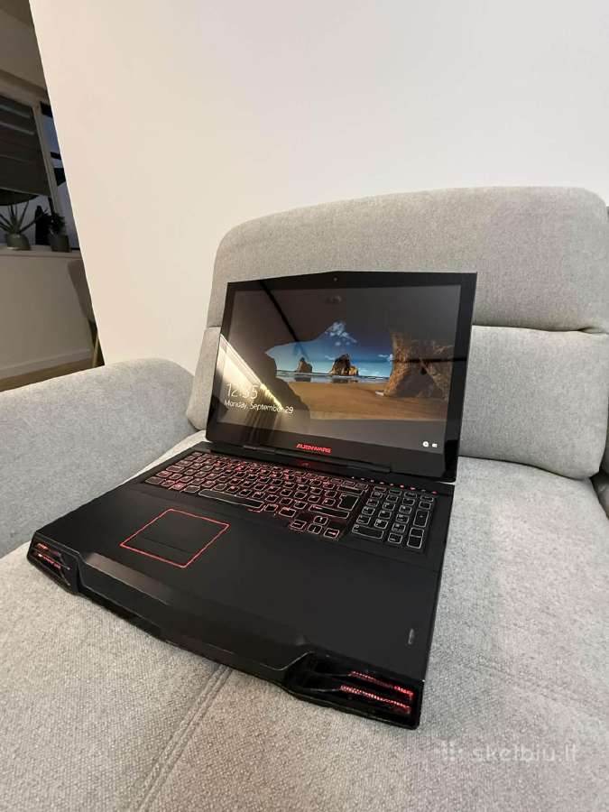 Alienware M17x R2 - nuotraukos Nr. 4