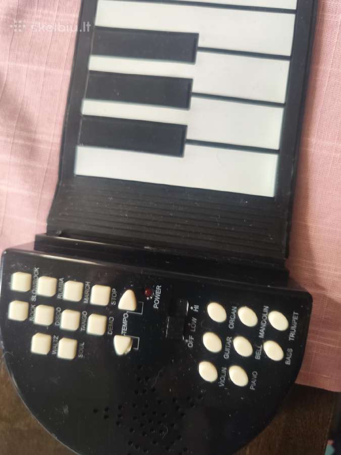 Grojantis pianinas labai daug funkcijų - nuotraukos Nr. 2