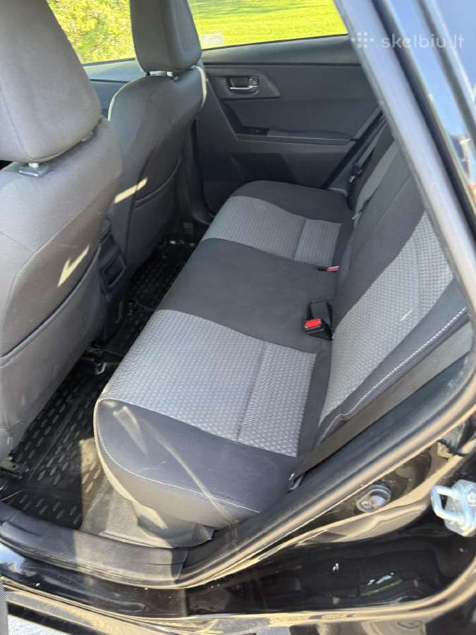 Toyota Auris - nuotraukos Nr. 8
