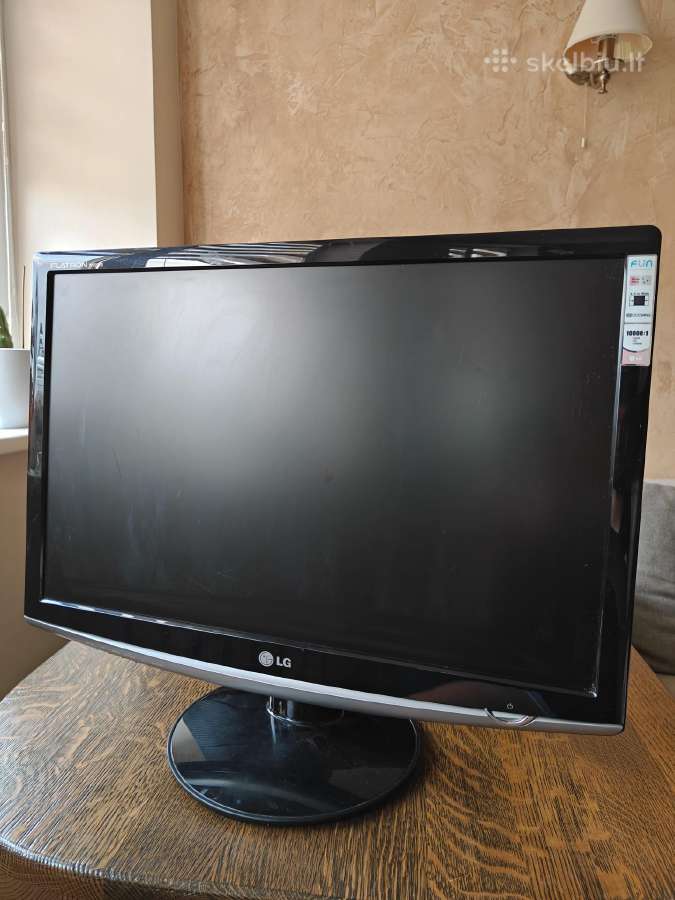 LG ir Philips monitoriai - nuotraukos Nr. 2