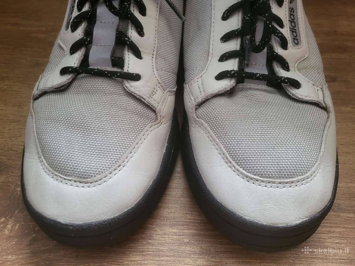 Adidas kedai - nuotraukos Nr. 3