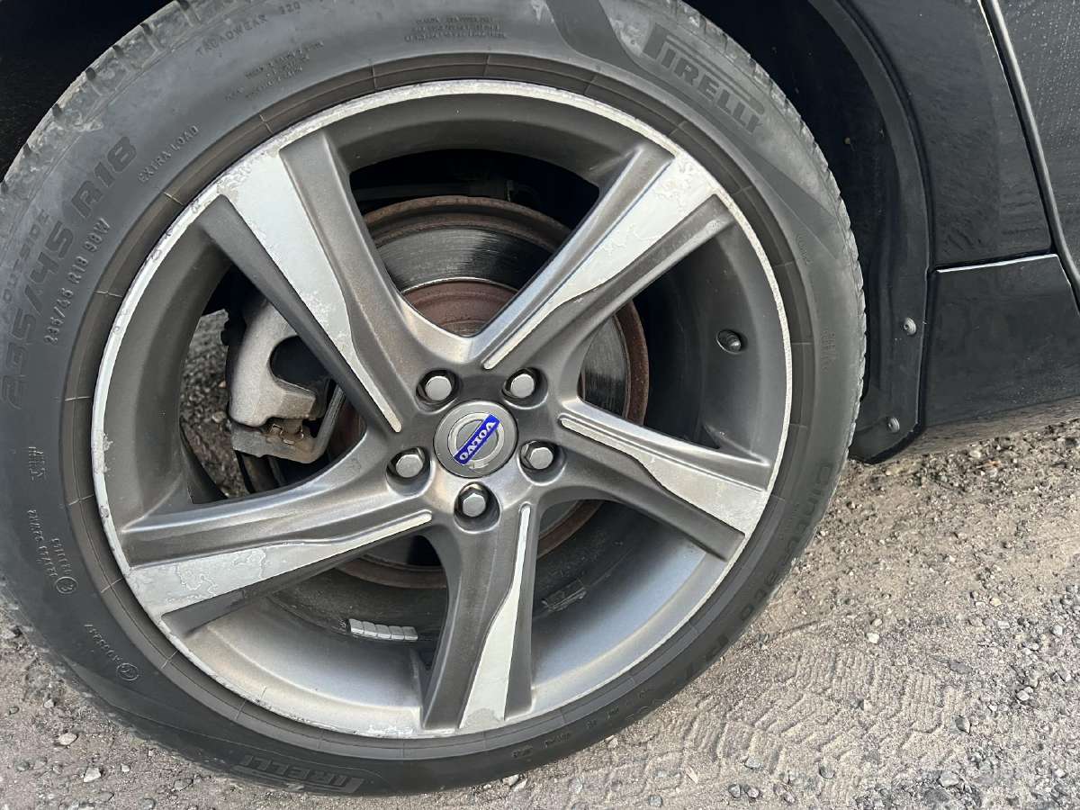 Volvo R-design ratlankiai - nuotraukos Nr. 4