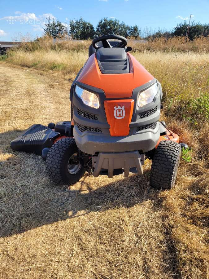 Husqvarna yth24v54 galingas traktoriukas - nuotraukos Nr. 3