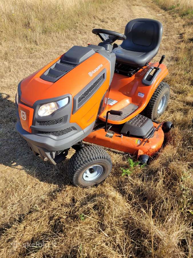 Husqvarna yth24v54 galingas traktoriukas - nuotraukos Nr. 4
