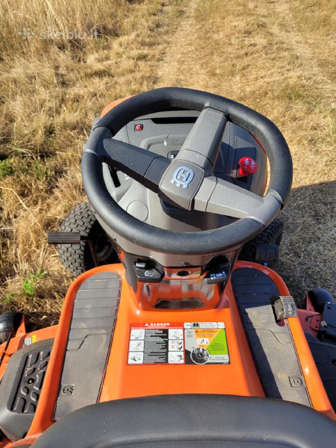 Husqvarna yth24v54 galingas traktoriukas - nuotraukos Nr. 10