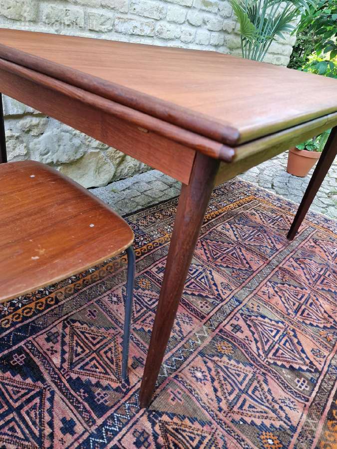 Vintažinis mid century tikmedžio valgomojo stalas - nuotraukos Nr. 7
