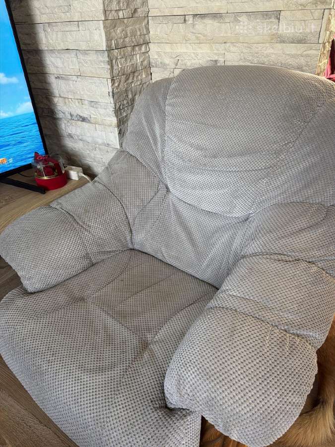 Sofa ir du foteliai su medžiu - nuotraukos Nr. 2