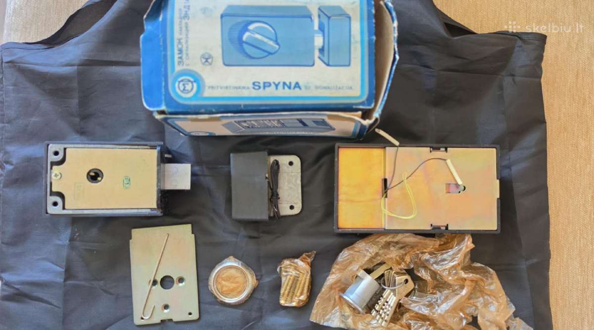 Spyna su signalizacija - nuotraukos Nr. 2