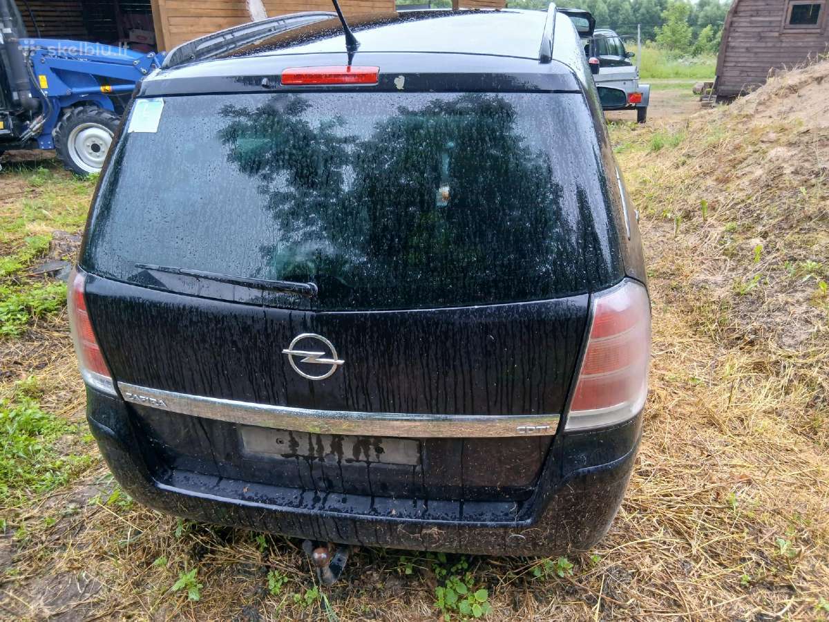 Opel zafira - nuotraukos Nr. 2