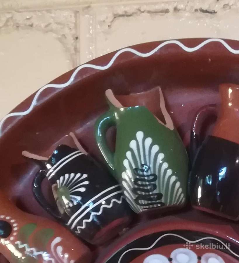 Keramikinė lėkštė su 15 skirtingų ąsotėlių - nuotraukos Nr. 8