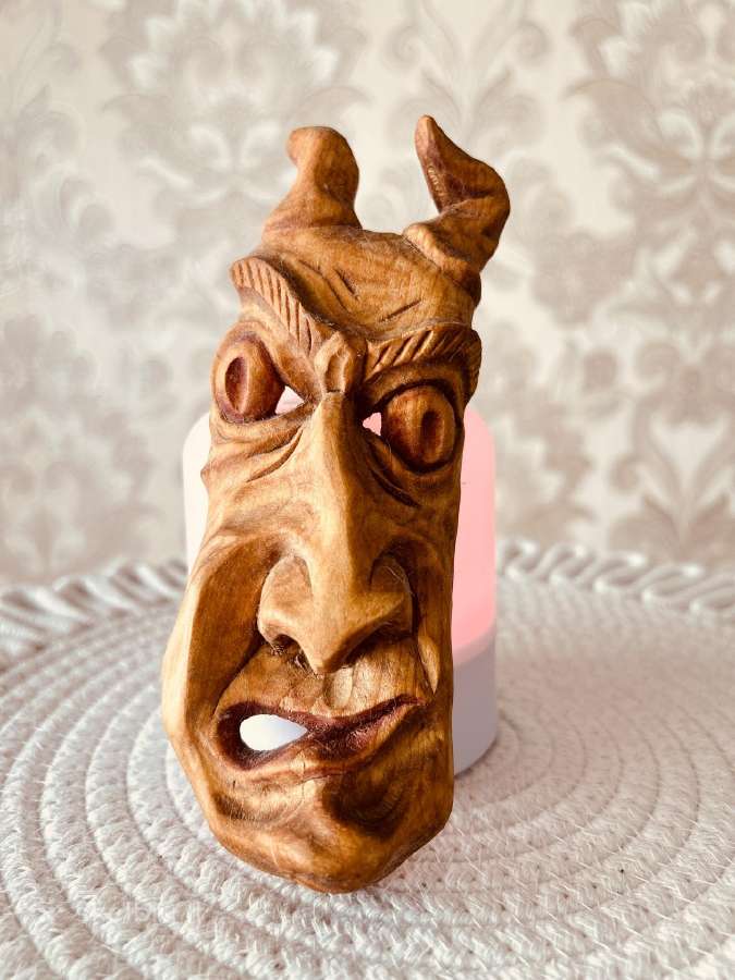 Rankų darbo medinė kaukė su ragais - nuotraukos Nr. 5