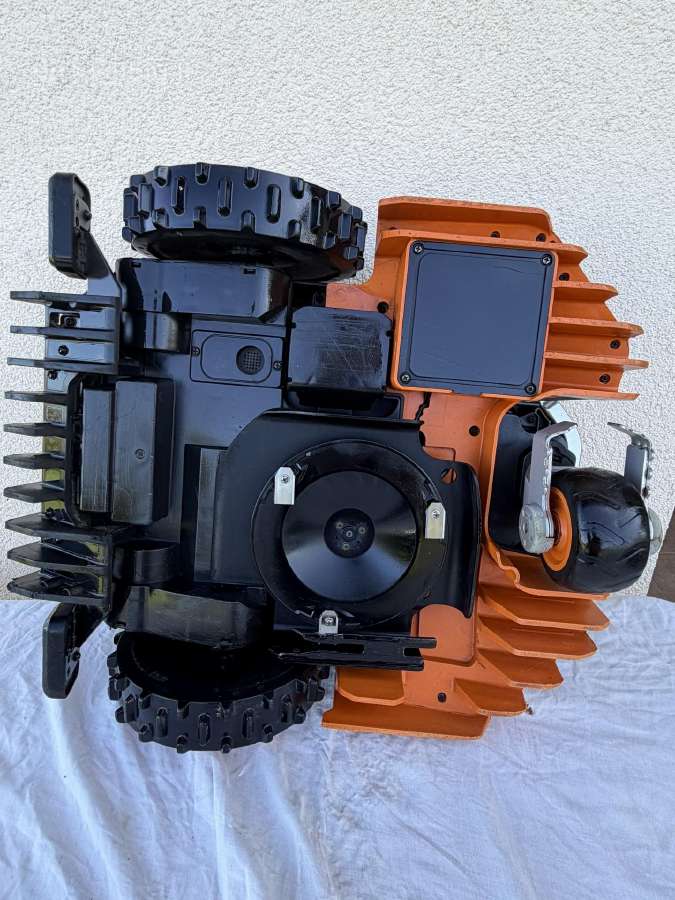 Bevielis vejos robotas Landroid Worx Wr216e - nuotraukos Nr. 7