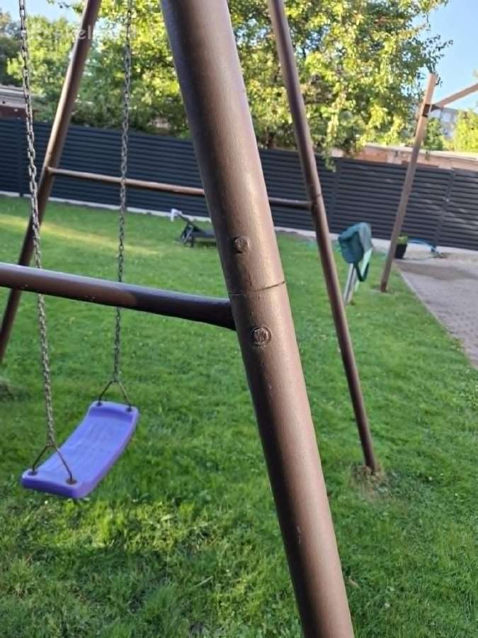 Parduodu lauko supynes ir krepšinio stovą - nuotraukos Nr. 3
