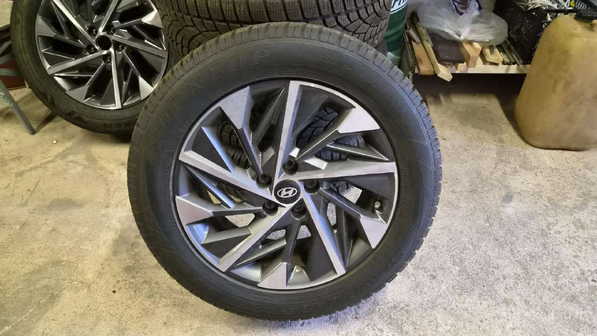 Parduodu Hyundai ratlankius su žiem. Padangomis - nuotraukos Nr. 2