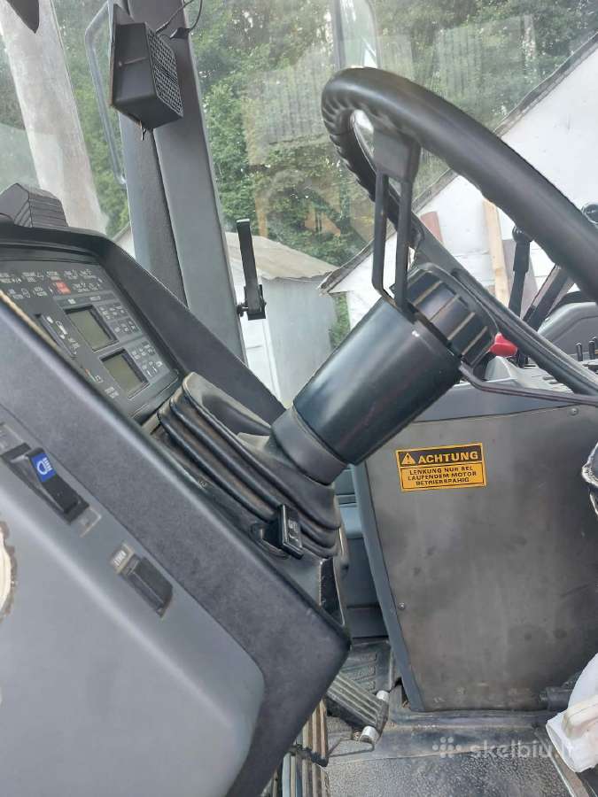 Case International 7120 traktorius+ skutikas - nuotraukos Nr. 5
