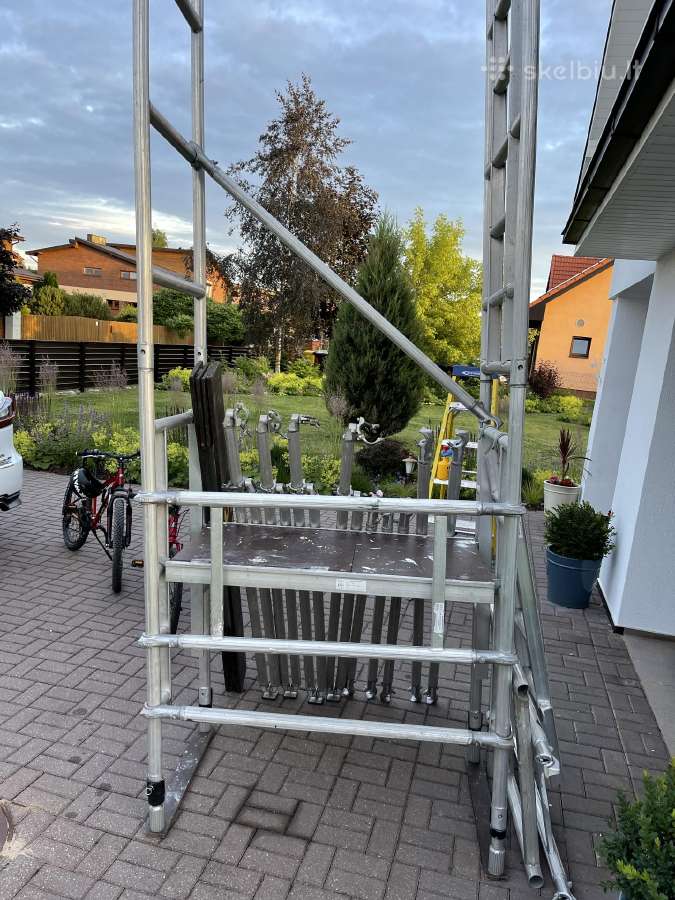Siauras laiptinis aliuminis bokštelis - nuotraukos Nr. 5