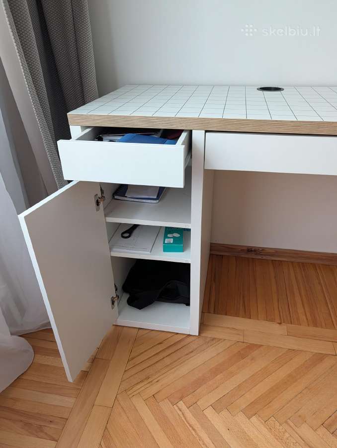 Baltas Ikea rašomasis stalas Micke - nuotraukos Nr. 4