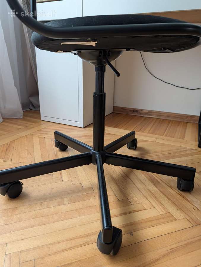 Juoda Ikea sukamoji kėdė Örfjäll - nuotraukos Nr. 4