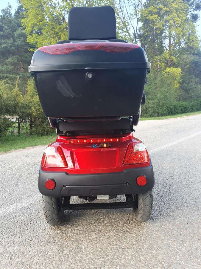 Elektrinis keturratis scooteris - nuotraukos Nr. 4
