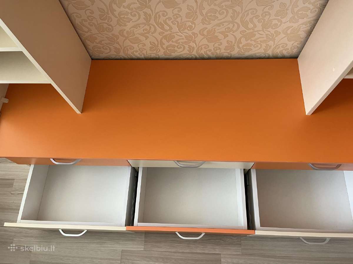 Parduodama sekcija oranžinės ir kreminės spalvos - nuotraukos Nr. 8
