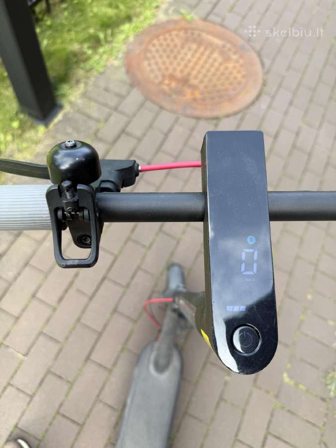 Parduodu Xiaomi Electric Scooter 4 Pro - nuotraukos Nr. 3