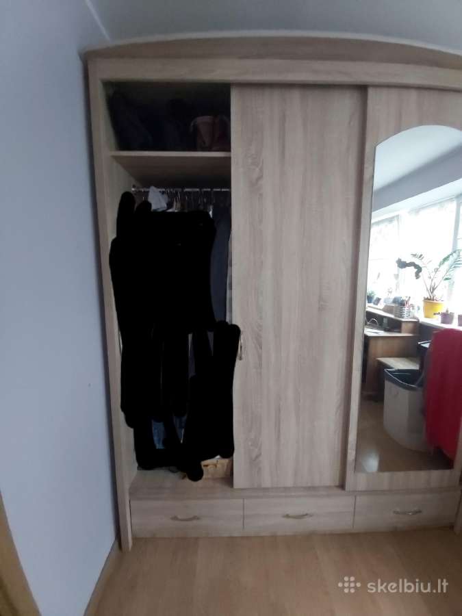 Trijų durų spinta su veidrodžiu - nuotraukos Nr. 3