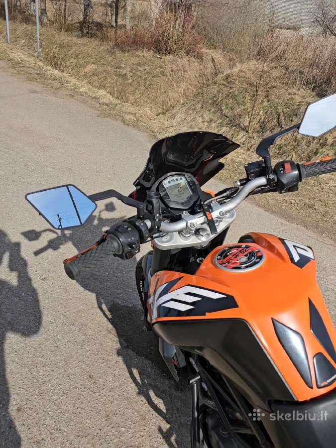 KTM Duke 125 Cc tvarkingas traukia 120km/h 1800€ - nuotraukos Nr. 3