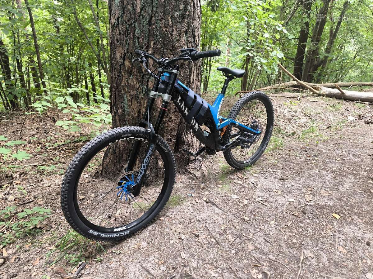 Canyon Sender CF 9.0 E-downhill - nuotraukos Nr. 2