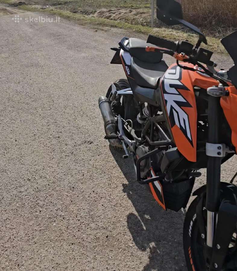 KTM Duke 125 Cc tvarkingas traukia 120km/h 1800€ - nuotraukos Nr. 5