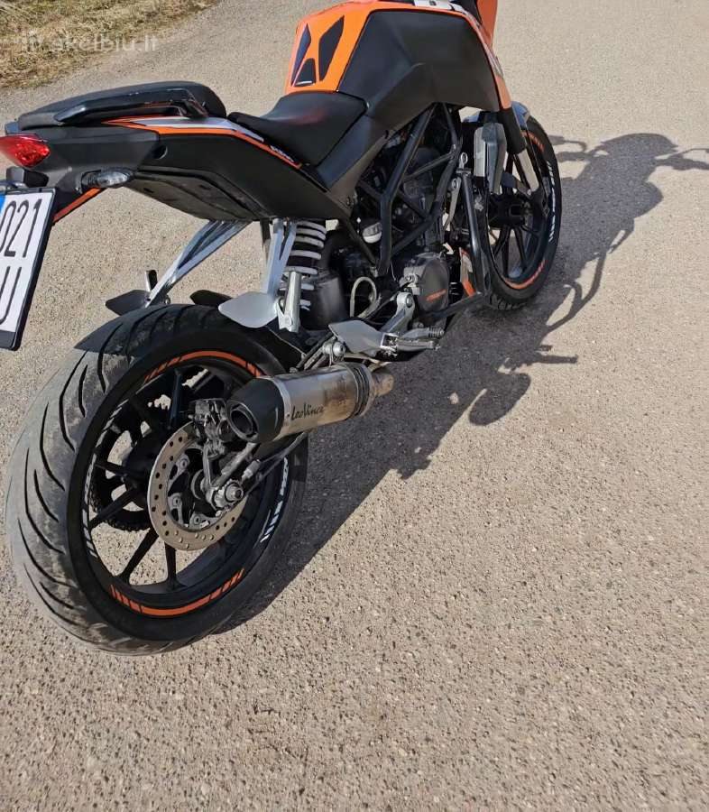 KTM Duke 125 Cc tvarkingas traukia 120km/h 1800€ - nuotraukos Nr. 7