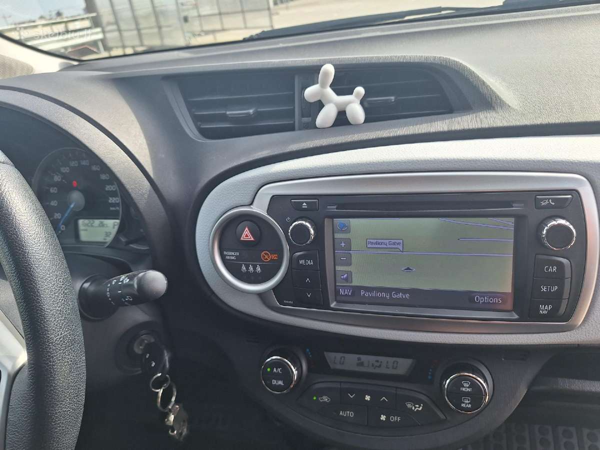 Toyota yaris - nuotraukos Nr. 17